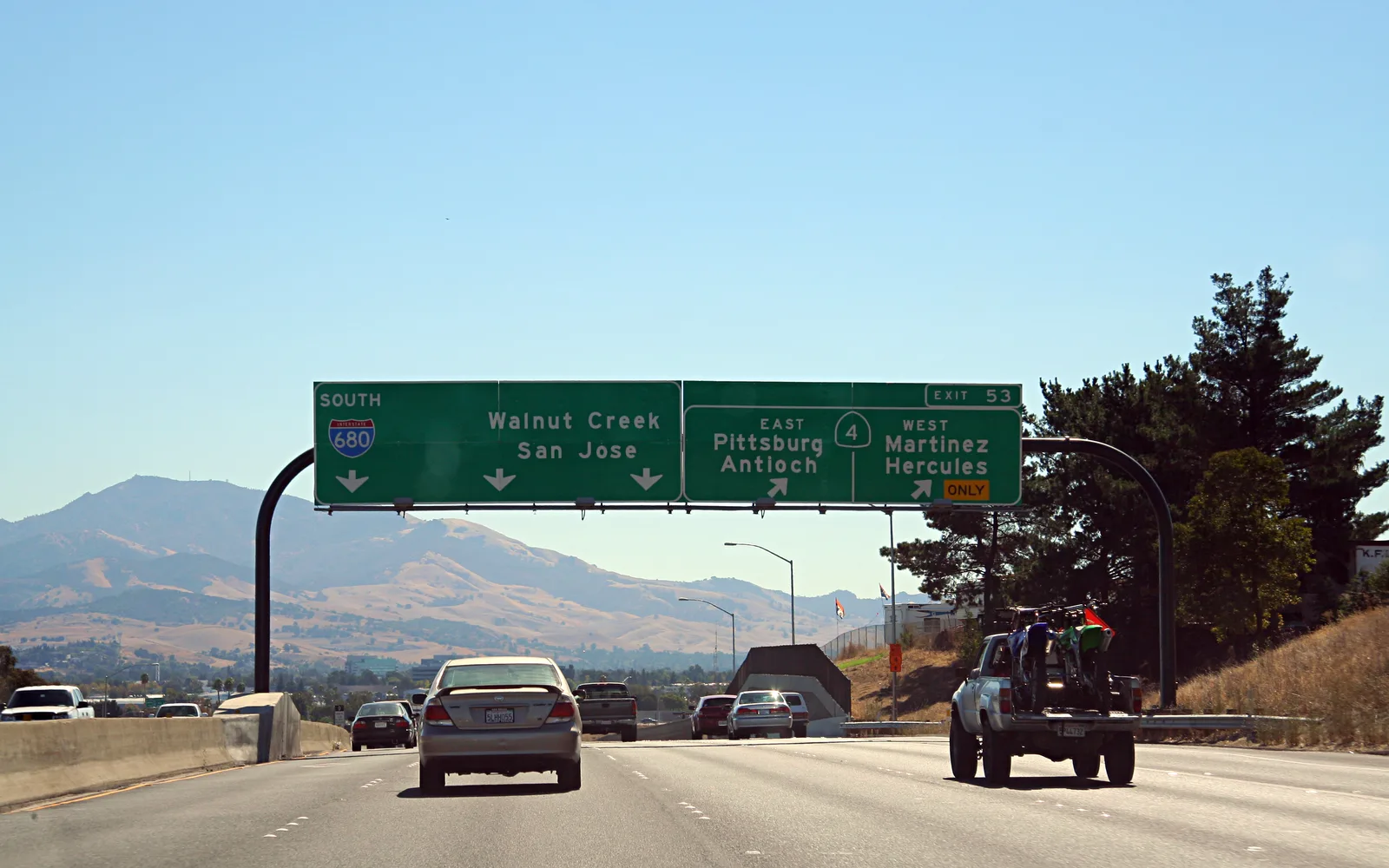 Interstate 680 southbound at State Route 4 in Contra Costa County, California